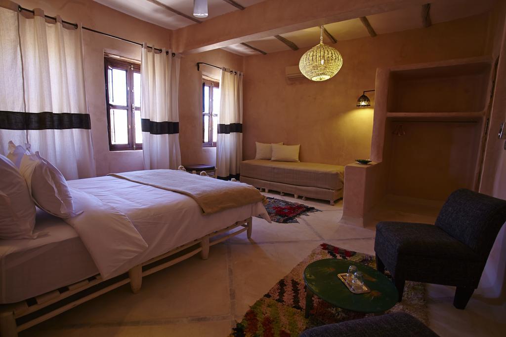 Riad Caravane Ait Benhaddou Habitación foto